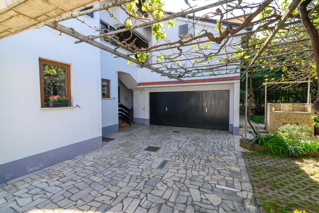Apartments With A Parking Space Premantura, Medulin - 2228 Exterior foto